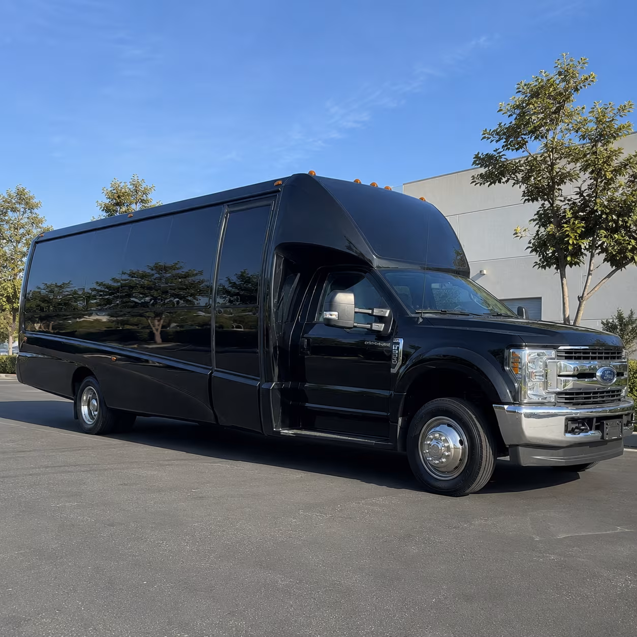 bachelorette party bus rentals to wilton manors and oakland park