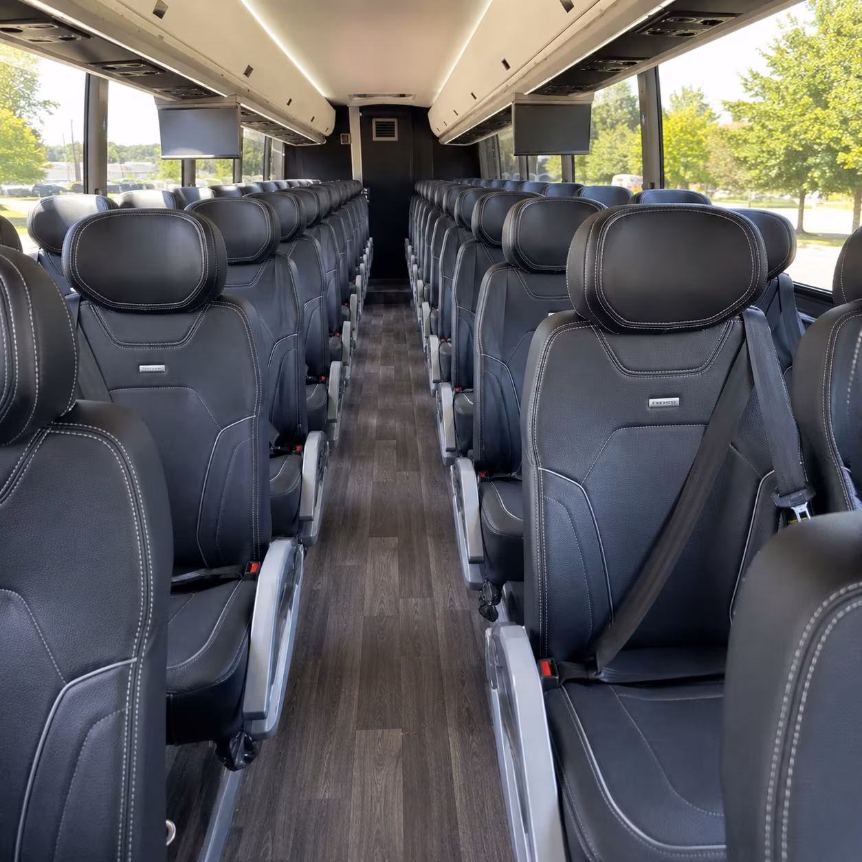 charter buses for trade show groups traveling between plantation and fort lauderdale