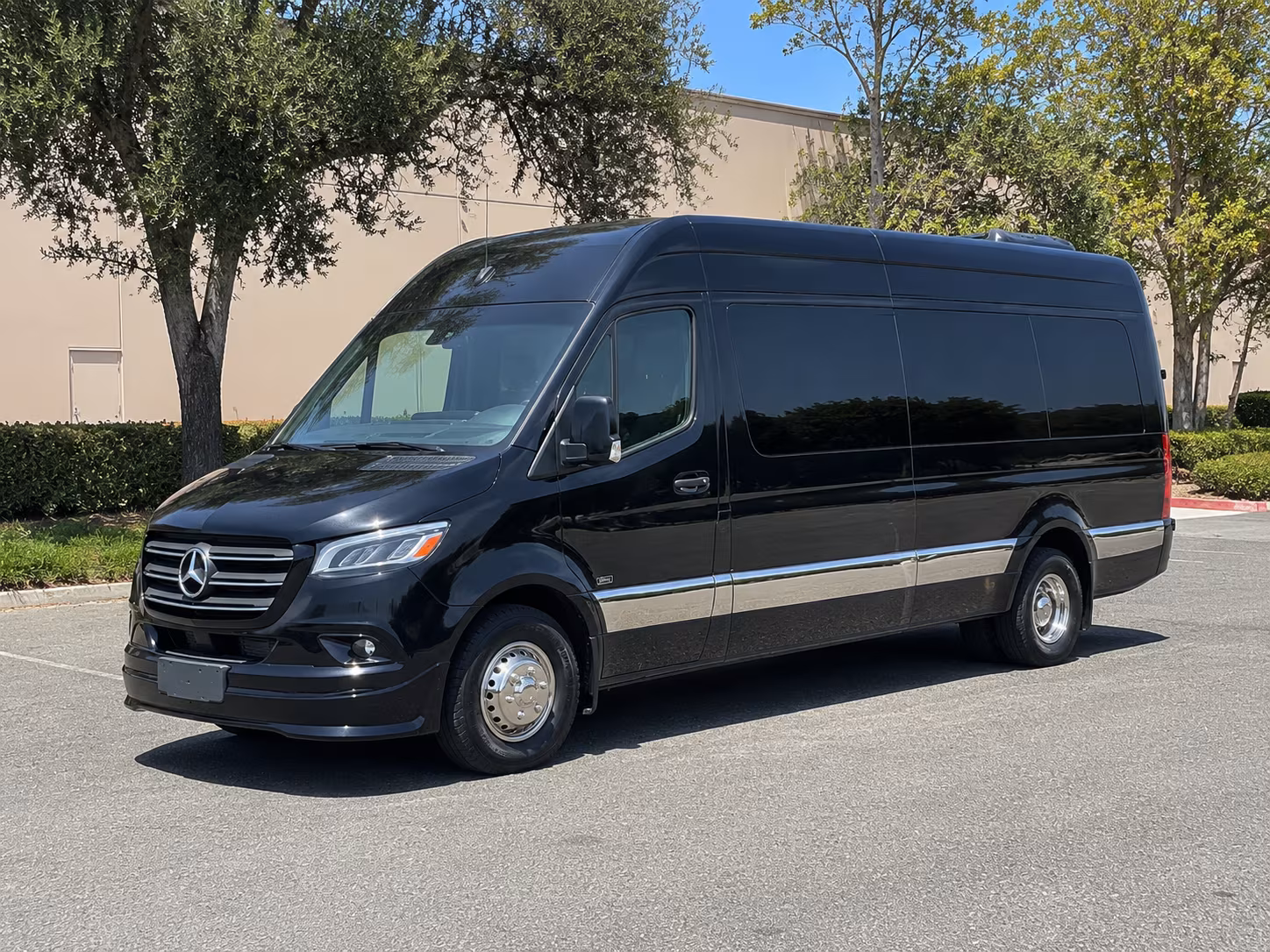 find and book transportation for your next sporting event 4