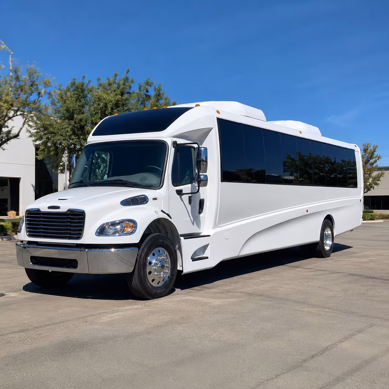 plantation 20 passenger minibus