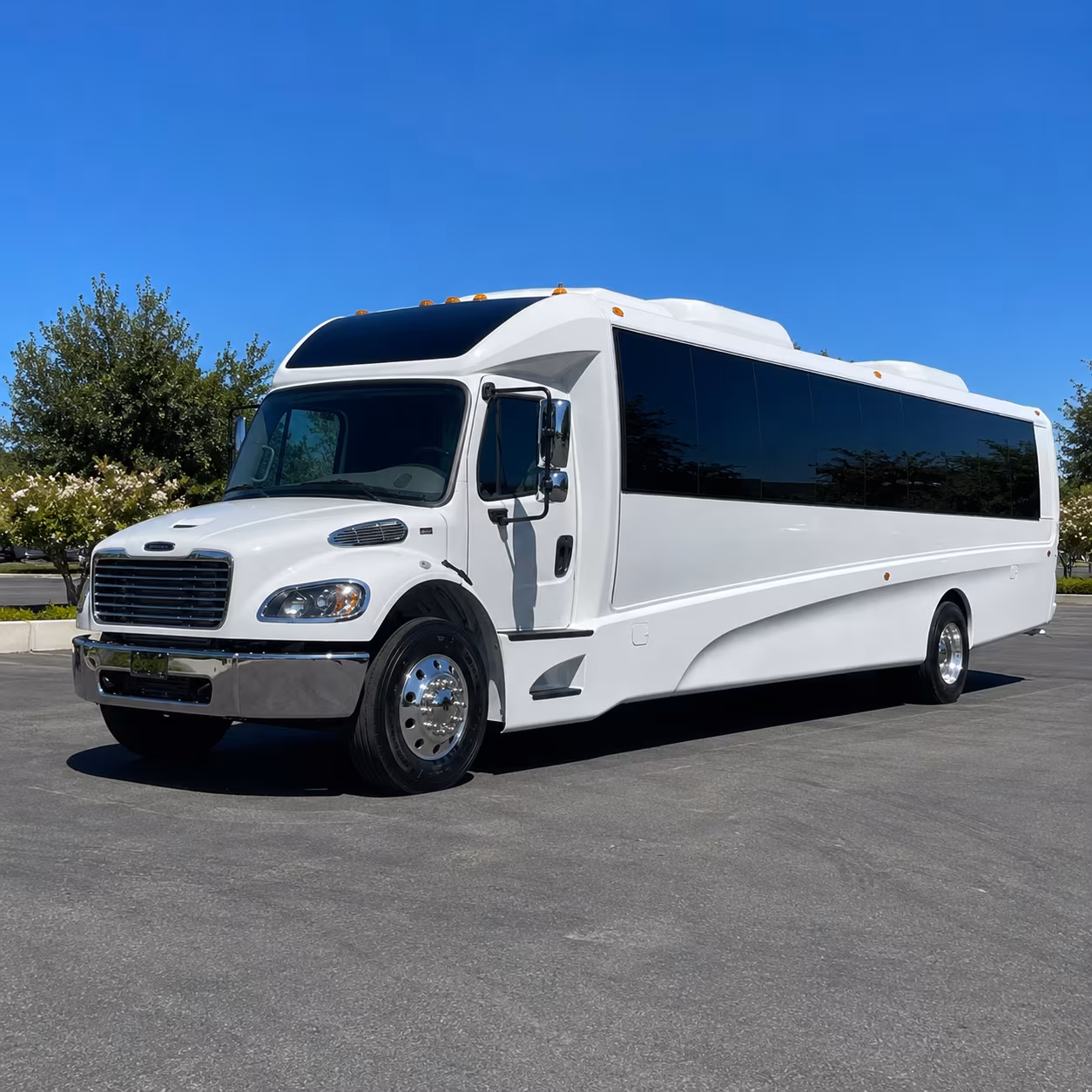 plantation 25 passenger minibus