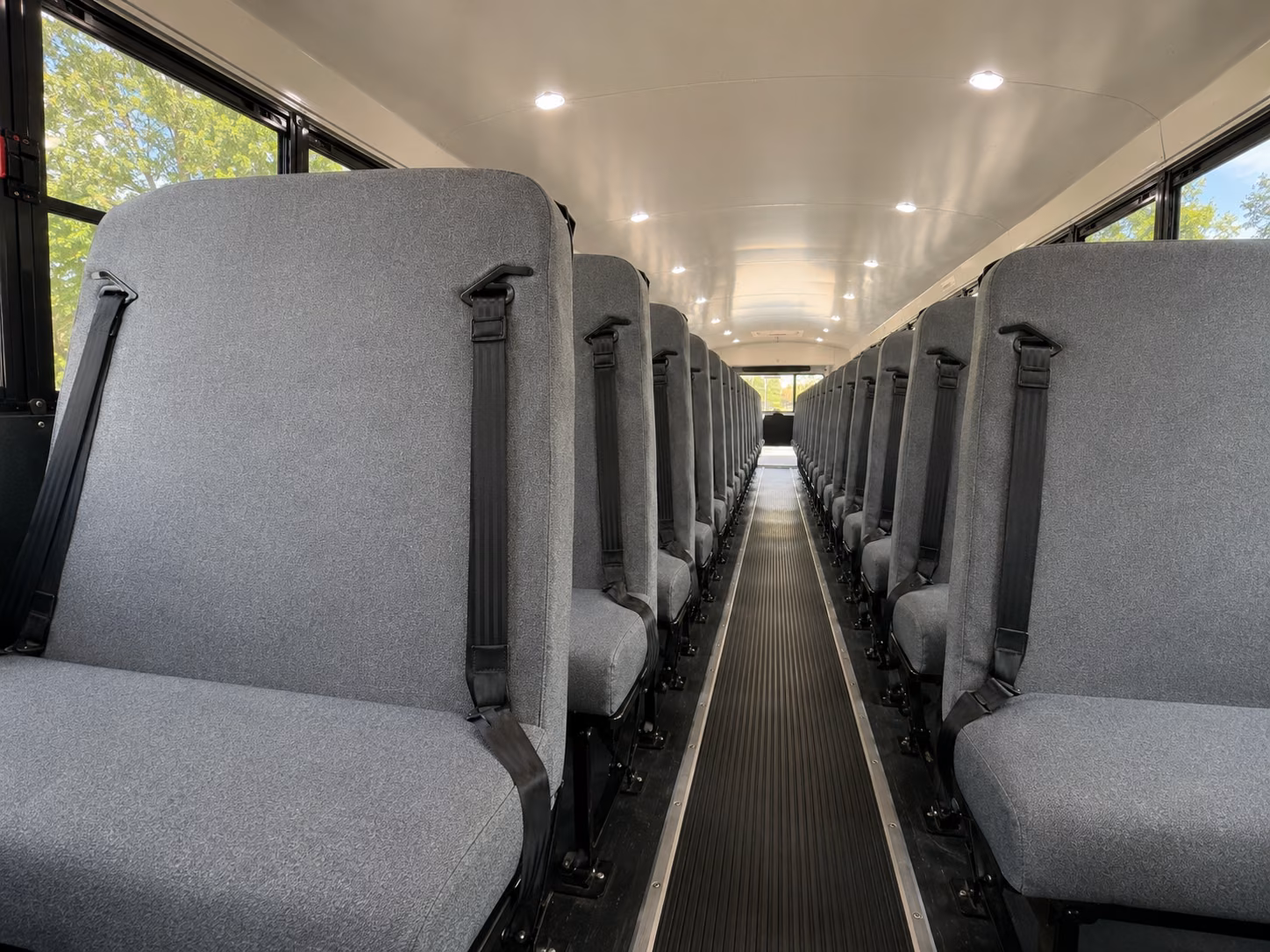 school buses for plantation field trips to palm beach and treasure coast destinations