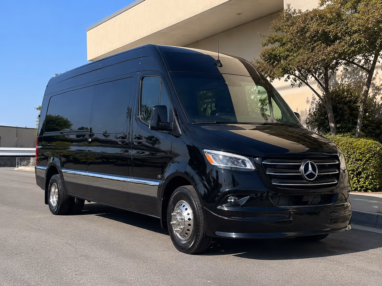 sprinter van minibus rentals for plantation bachelor golf outings